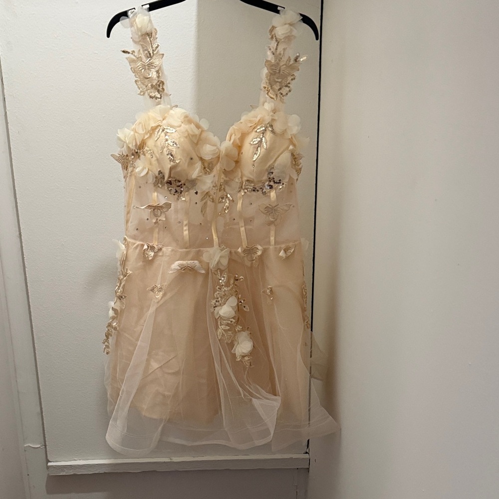 Amazon Cream Floral Embellished Prom Dress